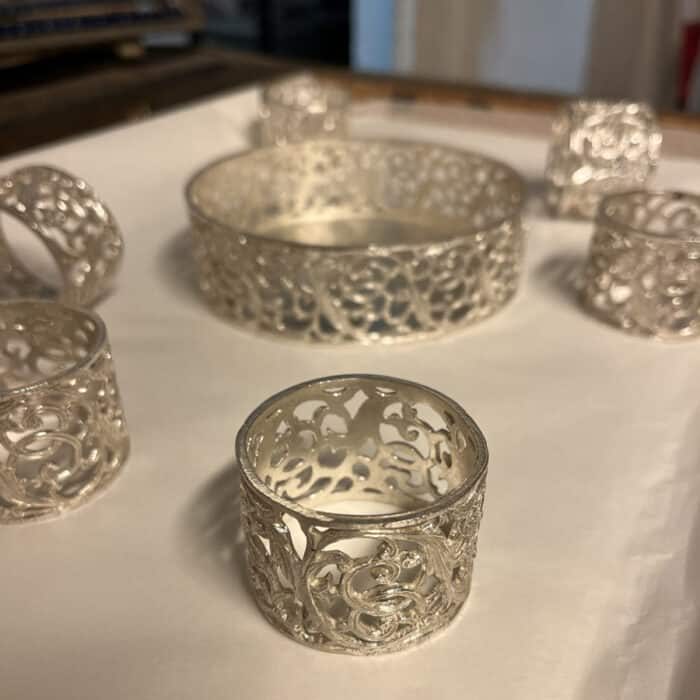 silver-plated-wine-coaster-with-napkin-rings