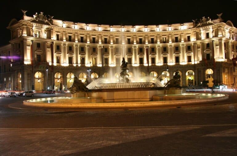 Discover the most famous fountains in Rome - Romeing