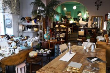 L'ora del te Rome - Antiques and Italian design pieces in Trastevere