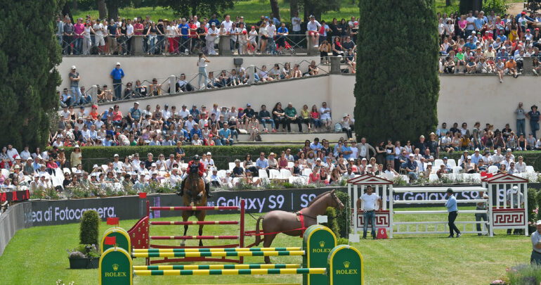 Piazza di Siena 2019