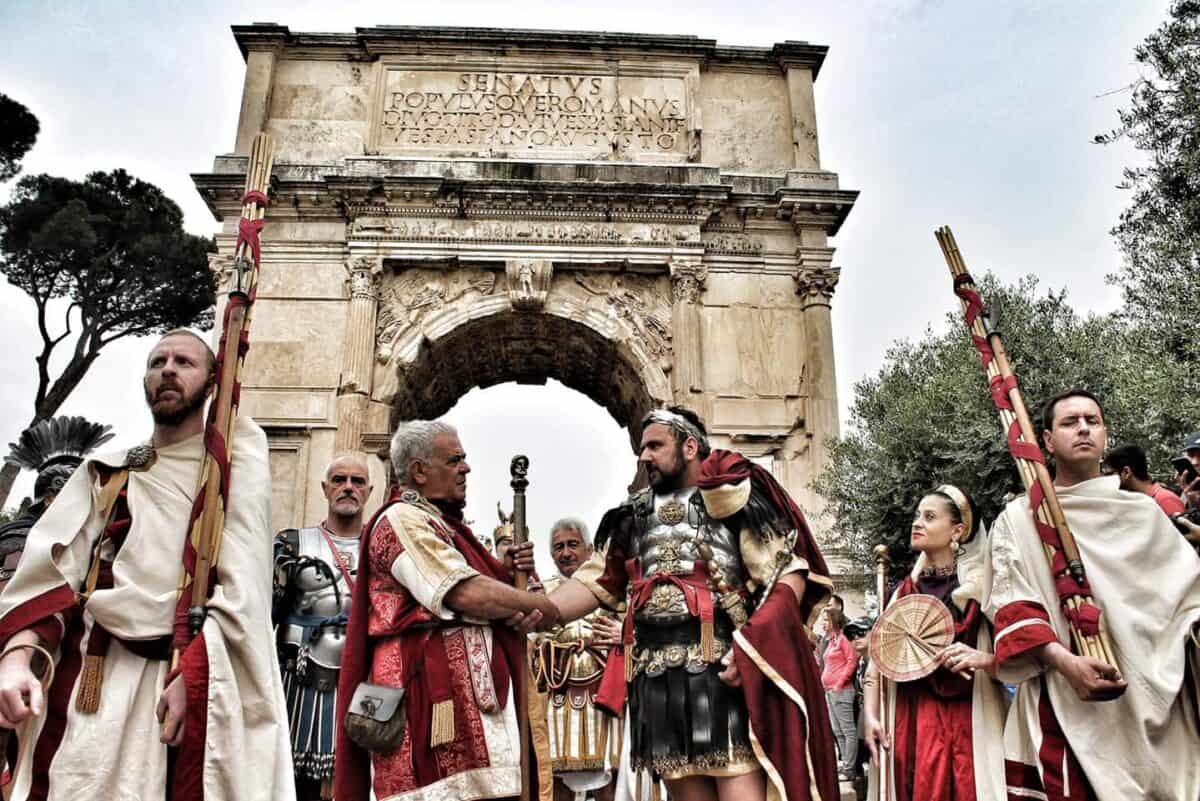 Gladiator For The Day At Rome's Only Gladiator School - Romeing