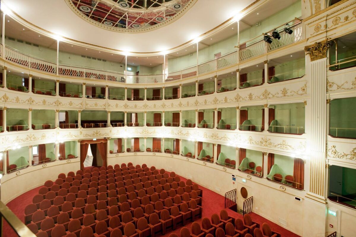best theatres and opera house in florence: teatro niccolini florence