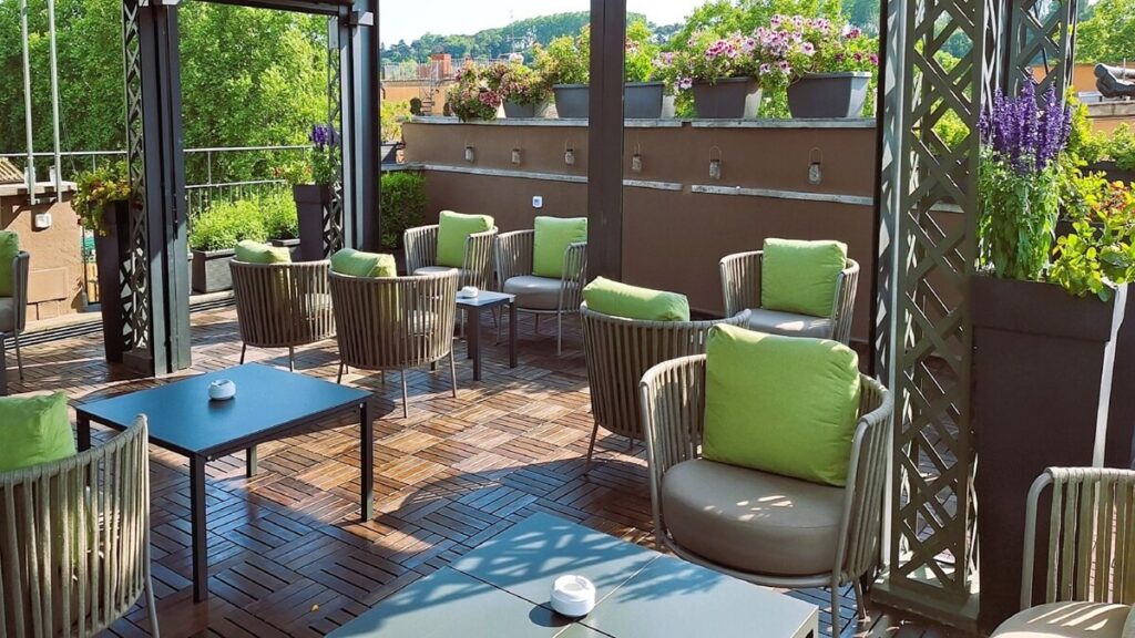 I Sofà Bar Restaurant & Roof Terrace