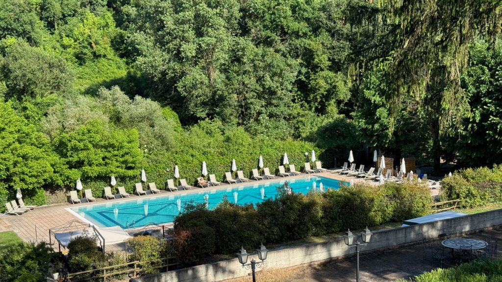 piscina-castello-castelluccia