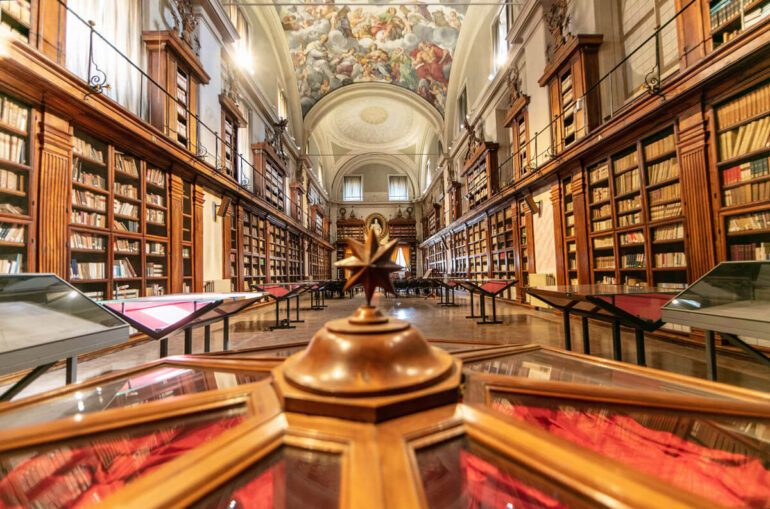 best libraries in rome